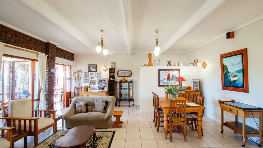 4 Bedroom Property for Sale in Stilbaai Oos Western Cape